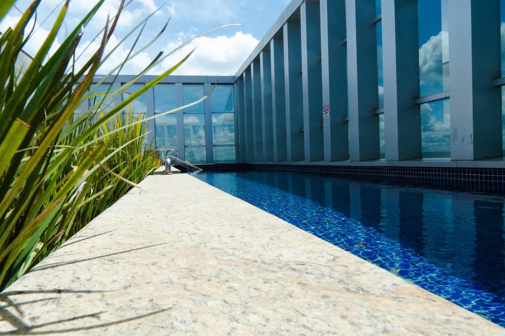V1114 Flat Com Wi-fi Exclusivo, Academia E Piscinas Brasília